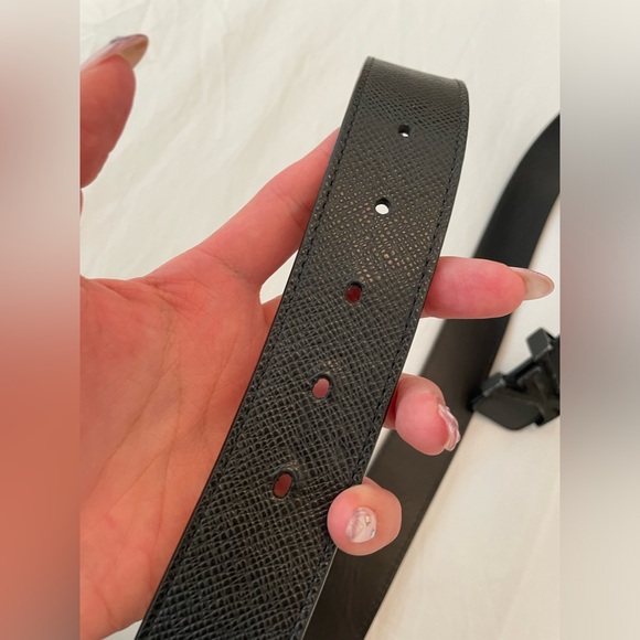 LOUIS VUITTON Men’s black belt size 95 cm - Picture 2 of 6